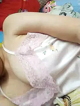 Strawberry-wet online show from April 27, 2026, 4:05 pm
