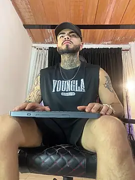 Benjii Carter1 online show from March 17, 2026, 3:42 am