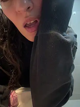 justinahallo online show from May 16, 2026, 4:11 am