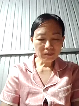 Snapshot of Kiss_love2 chatting on June 28, 2026, 1:56 am Kiss love2 online show from June 28, 2026, 1:56 am