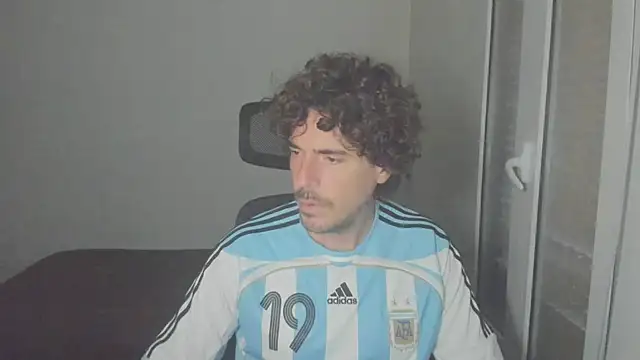 Snapshot of joaquin420_hot chatting on March 16, 2026, 6:17 am joaquin420 hot online show from March 16, 2026, 6:17 am