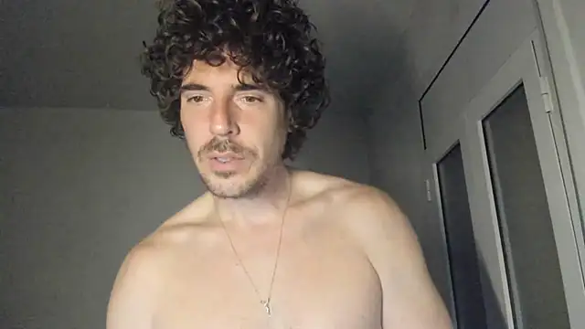 Snapshot of joaquin420_hot chatting on March 6, 2026, 3:45 am joaquin420 hot online show from March 6, 2026, 3:45 am