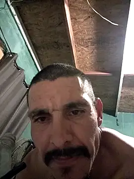 Snapshot of 18lue85 chatting on March 23, 2026, 12:05 pm 18lue85 online show from March 23, 2026, 12:05 pm