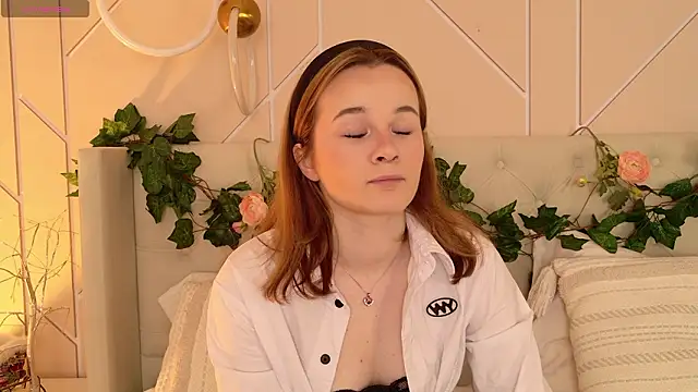 Snapshot of Abigail_Forland chatting on March 6, 2026, 5:02 am Abigail Forland online show from March 6, 2026, 5:02 am