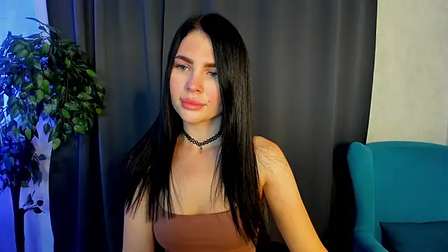 Snapshot of little__isabel chatting on June 18, 2026, 8:02 am little isabel online show from June 18, 2026, 8:02 am