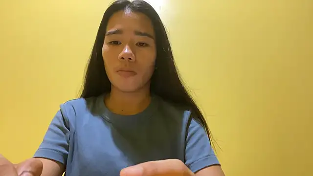 ThresaSallmen online show from February 19, 2026, 5:37 am