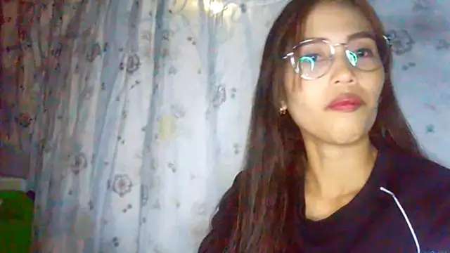 IsabelleStamnos online show from February 14, 2026, 1:33 pm