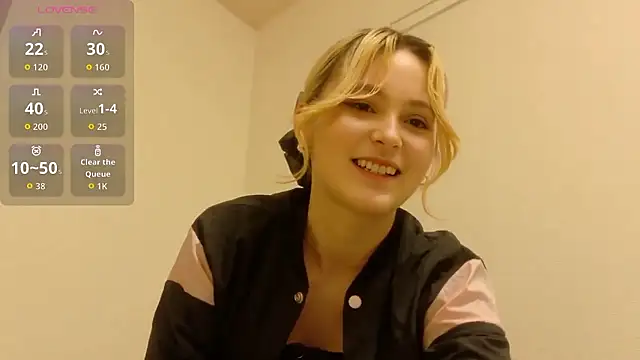 Snapshot of e_ri_ka93 chatting on February 18, 2026, 6:55 am e ri ka93 online show from February 18, 2026, 6:55 am