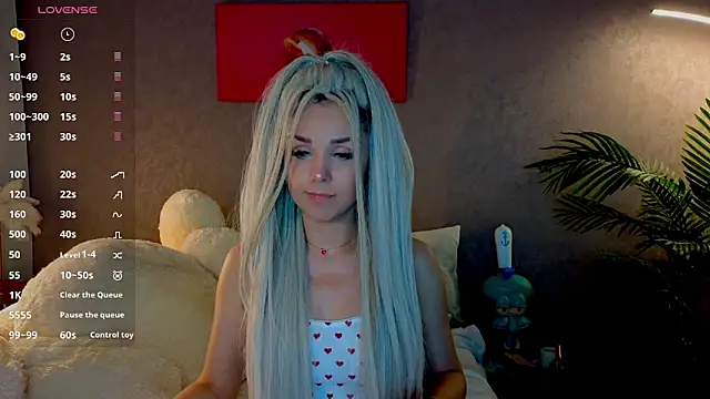 Sonya-Love online show from May 27, 2026, 8:16 pm