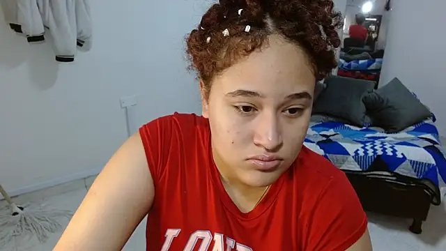 leilanewgirl online show from May 11, 2026, 2:18 pm
