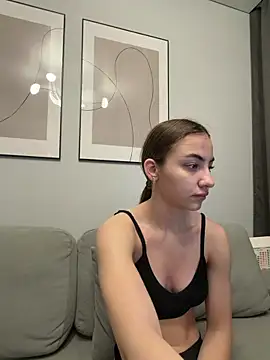 Snapshot of _Patricia_P chatting on April 22, 2026, 4:19 am Patricia P online show from April 22, 2026, 4:19 am