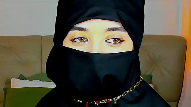 Yasmin e online show from February 9, 2026, 6:17 pm