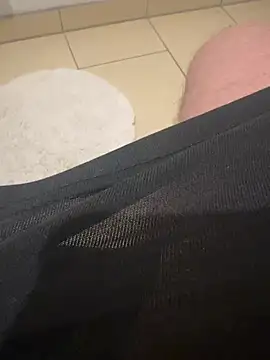 geilboy12 online show from February 11, 2026, 7:03 pm