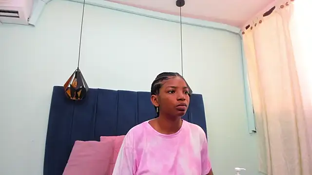Sexy ebony 1 online show from June 16, 2026, 11:43 am