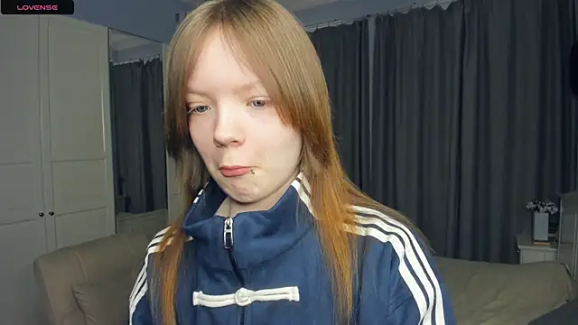 Snapshot of LavenderMitten chatting on March 23, 2026, 6:13 am LavenderMitten online show from March 23, 2026, 6:13 am