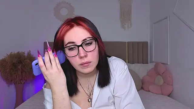 Snapshot of Kittycat_meooow chatting on March 7, 2026, 9:53 pm Kittycat meooow online show from March 7, 2026, 9:53 pm