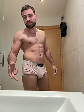 MitshCam online show from February 18, 2026, 9:00 pm