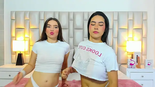 paola katy dicks online show from July 2, 2026, 8:04 pm