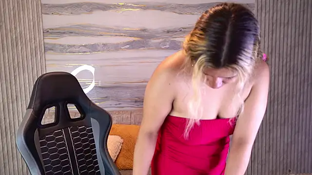 Sophie19   online show from May 10, 2026, 12:42 pm