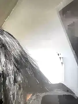 Lucy strong1 online show from February 18, 2026, 1:07 pm