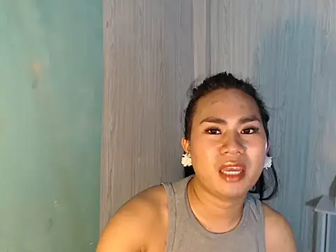 Snapshot of mauie69 chatting on July 2, 2026, 3:23 am mauie69 online show from July 2, 2026, 3:23 am
