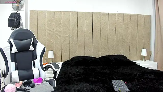 Snapshot of valery_slim18 chatting on March 13, 2026, 2:27 am valery slim18 online show from March 13, 2026, 2:27 am