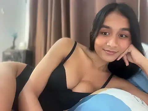 Ur ts morenaxx online show from June 3, 2026, 3:39 pm