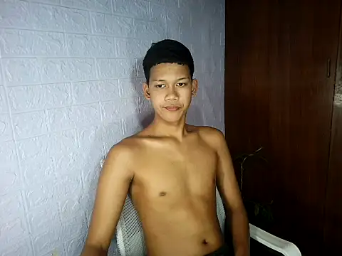 Snapshot of UrAsian_Turjak chatting on February 25, 2026, 7:08 am UrAsian Turjak online show from February 25, 2026, 7:08 am