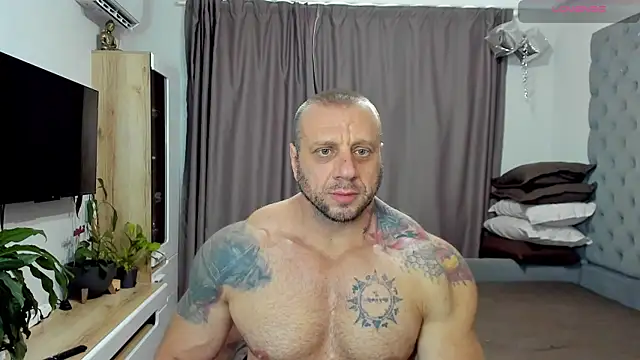 Snapshot of Samson_Legend chatting on August 1, 2026, 11:30 am Samson Legend online show from August 1, 2026, 11:30 am
