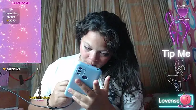 Snapshot of vanuslovelatina chatting on March 28, 2026, 11:00 am vanuslovelatina online show from March 28, 2026, 11:00 am