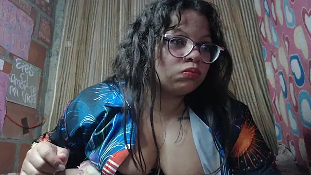 Snapshot of vanuslovelatina chatting on March 25, 2026, 2:01 am vanuslovelatina online show from March 25, 2026, 2:01 am