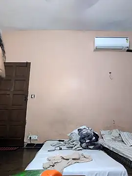 sexysilmy online show from July 7, 2026, 5:43 am