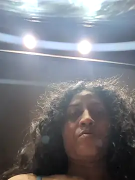 sexysilmy online show from April 22, 2026, 5:03 am