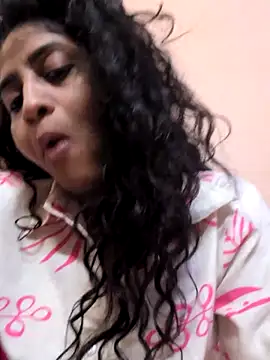 sexysilmy online show from June 22, 2026, 7:11 pm