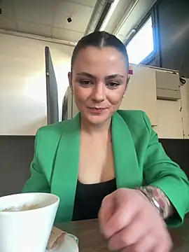 Snapshot of alwayshornyvivi chatting on March 5, 2026, 10:12 am alwayshornyvivi online show from March 5, 2026, 10:12 am