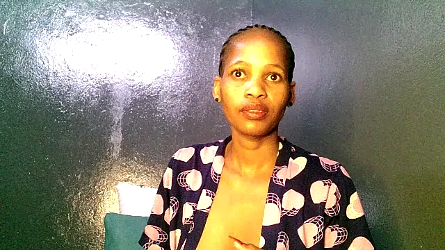 Mabelle Eveline online show from March 3, 2026, 8:10 am