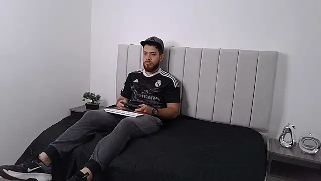 RedFury19 online show from February 10, 2026, 1:54 pm