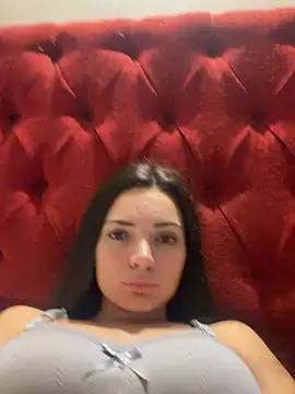 ariiwhite online show from March 28, 2026, 4:24 am