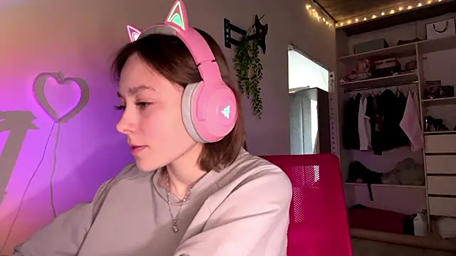 SlunkRear online show from March 8, 2026, 2:04 am