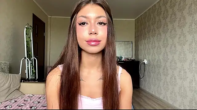 You Club Winx online show from June 4, 2026, 7:24 am