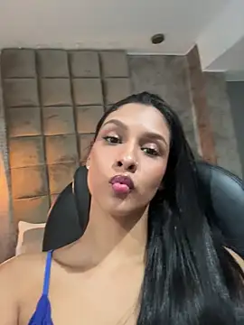 TalianaFerrer online show from March 12, 2026, 4:44 pm