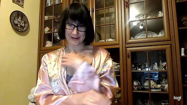 Vlastelina online show from April 10, 2026, 6:48 pm