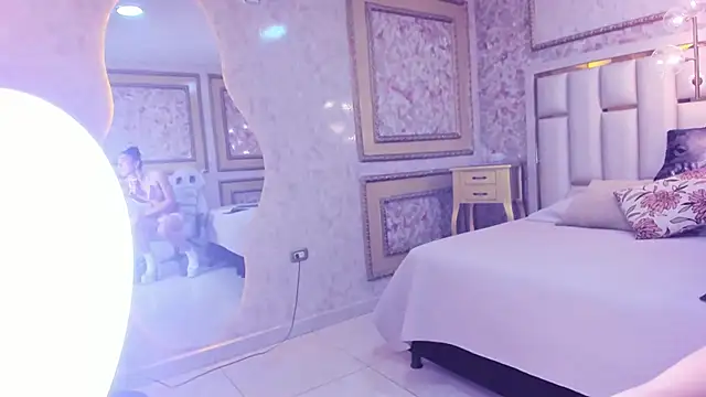 Veronica hottie online show from March 25, 2026, 9:24 pm