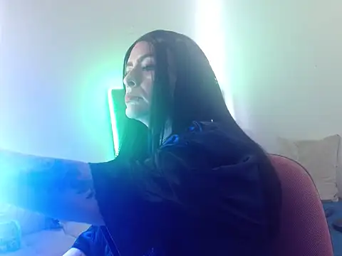 mia vantt online show from March 20, 2026, 10:00 pm