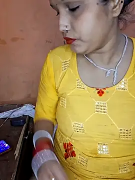 Nency Love143 online show from June 4, 2026, 6:12 pm