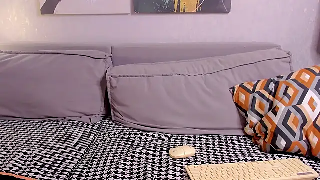 PuddingPantie online show from March 8, 2026, 2:42 pm