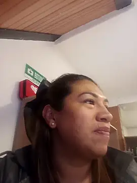 eva vidal  online show from April 15, 2026, 7:58 pm