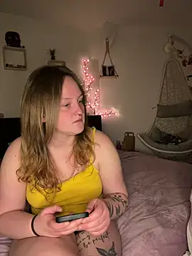 Maryjane-Spidermann online show from March 13, 2026, 7:08 pm