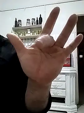 Riad-madassi online show from February 11, 2026, 1:44 pm