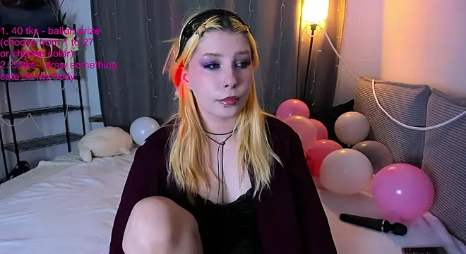 WarmAtEdges online show from February 18, 2026, 2:35 pm